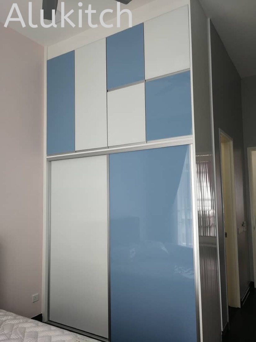 Aluminium Wardrobe (design 3)