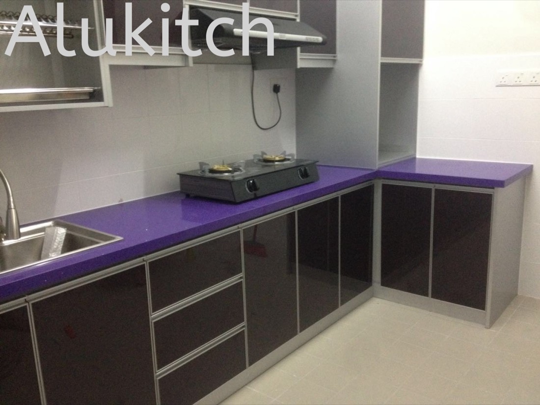 Framed Dark Glass With Quartz Stone Table Top
