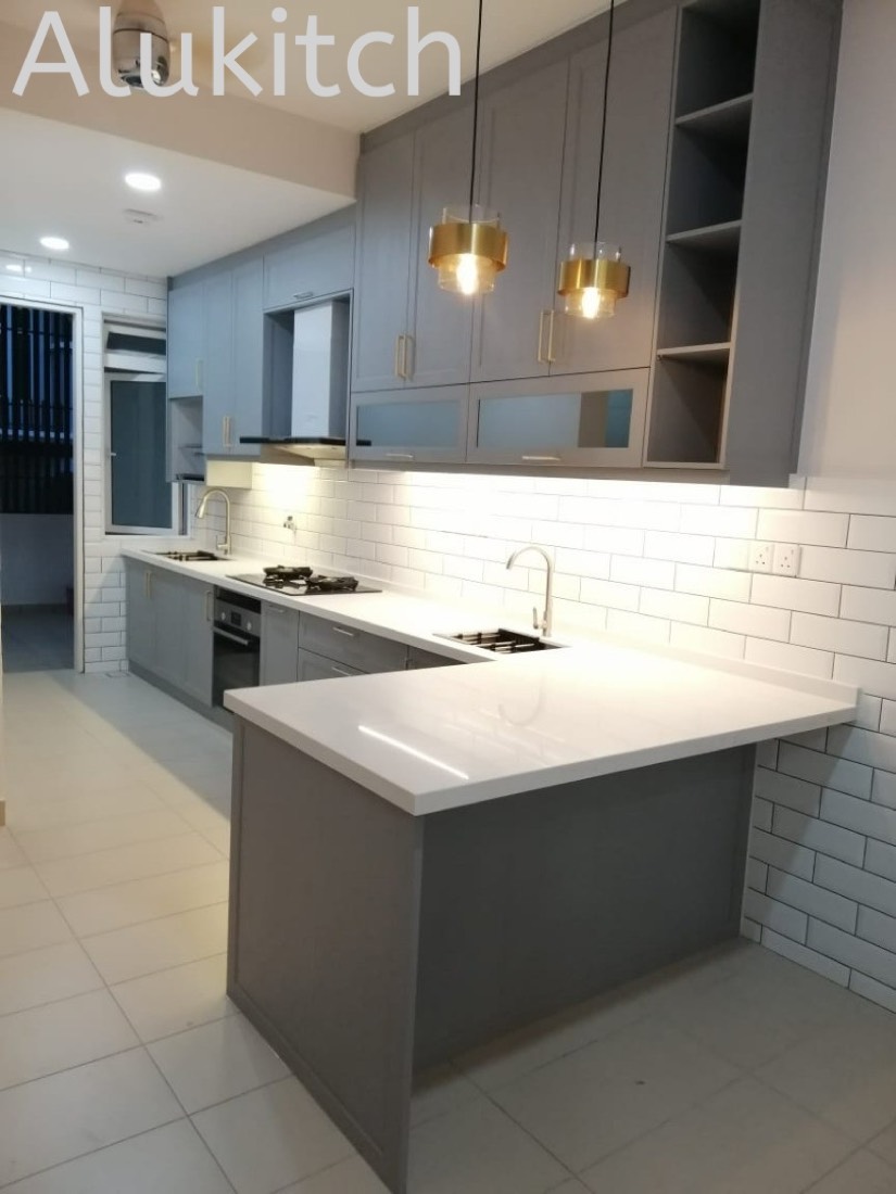 Installed aluminium kitchen cabinet